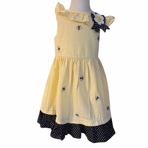 Counting Daisies Bee Print Ruffle-Trim Kids Casual Dress with Black Polka Hem